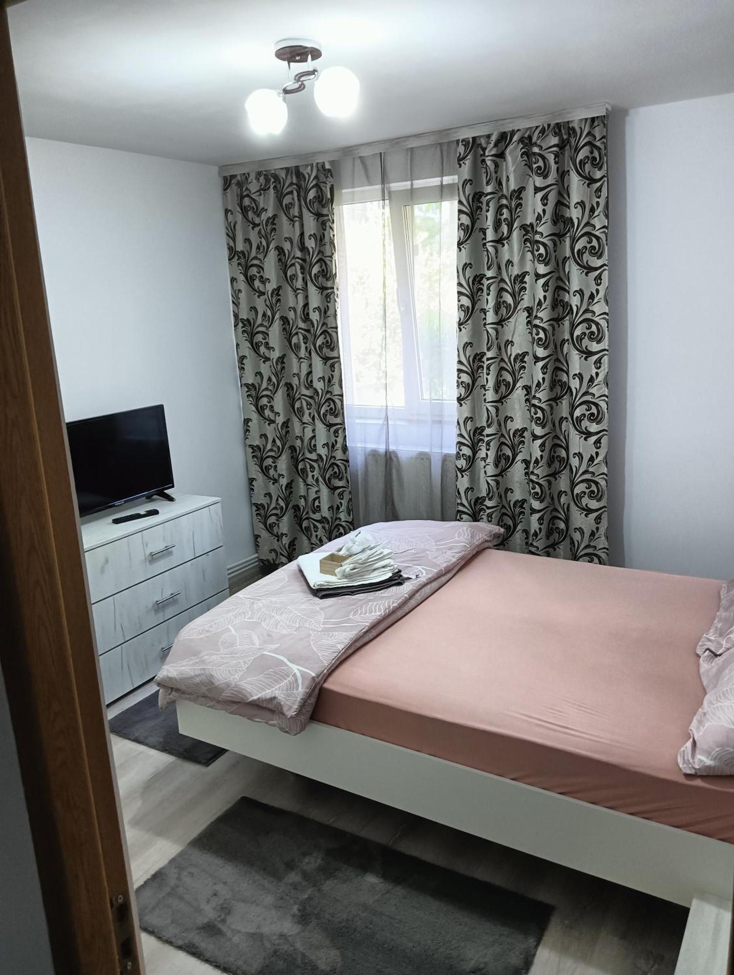 Apartament Hd2 Хунедоара Екстер'єр фото