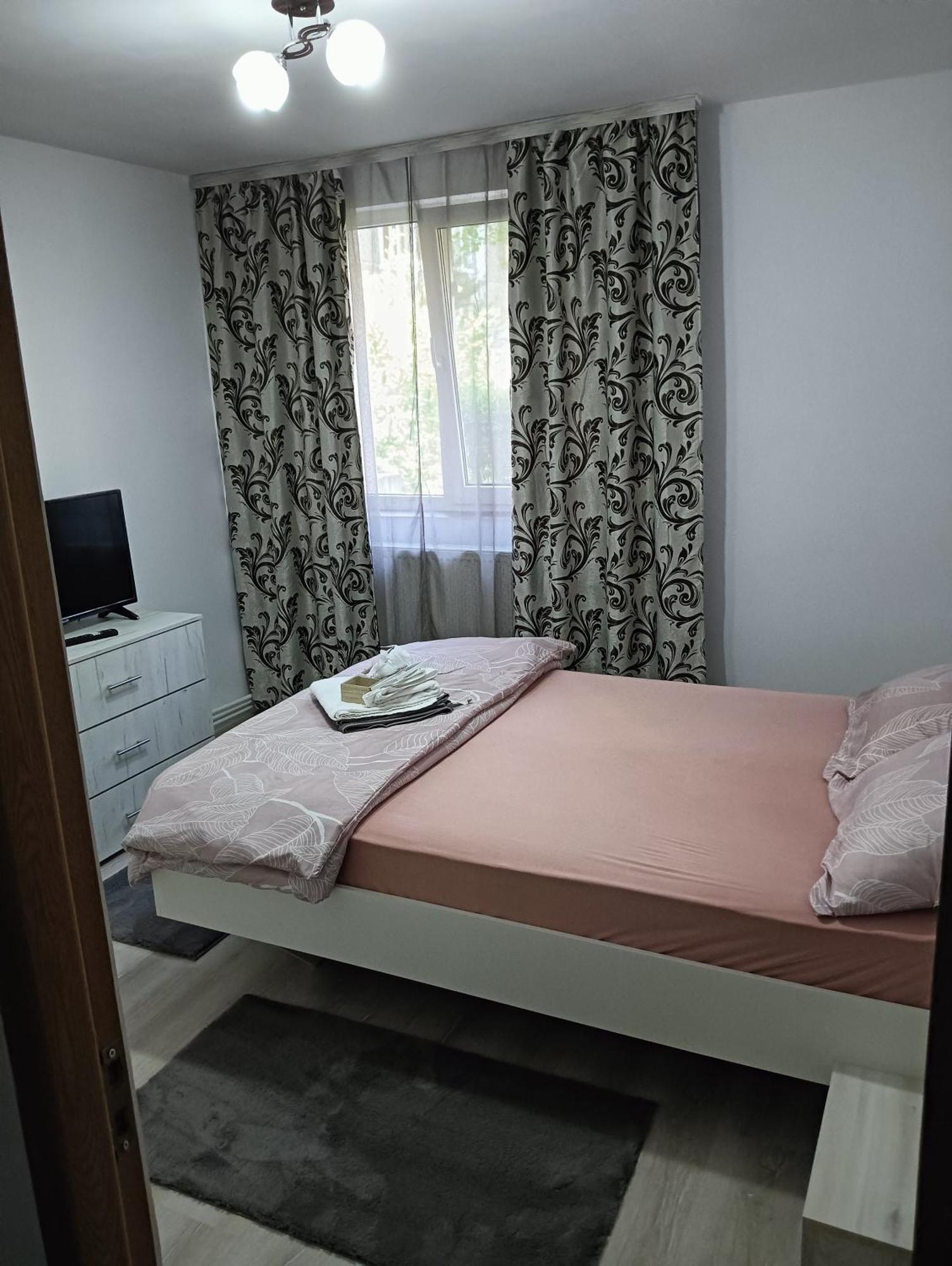 Apartament Hd2 Хунедоара Екстер'єр фото