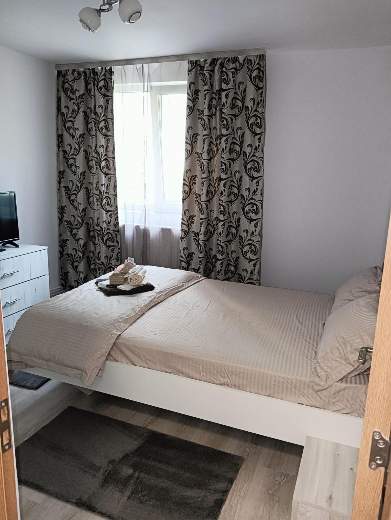 Apartament Hd2 Хунедоара Екстер'єр фото